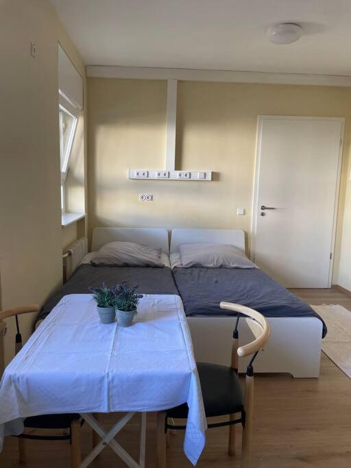 Einzimmerwohnung + Dusche Und Wc Berlijn Buitenkant foto