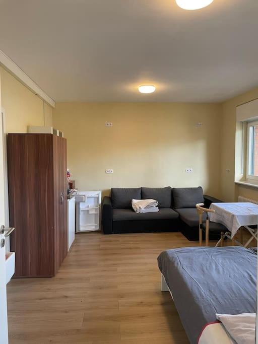 Einzimmerwohnung + Dusche Und Wc Berlijn Buitenkant foto